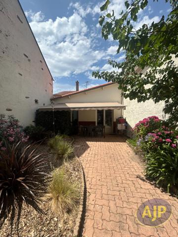 Location maison Saint Philbert De Grand Lieu : 1 150 € - AJP Immobilier Saint-Philbert-de-Grand-Lieu