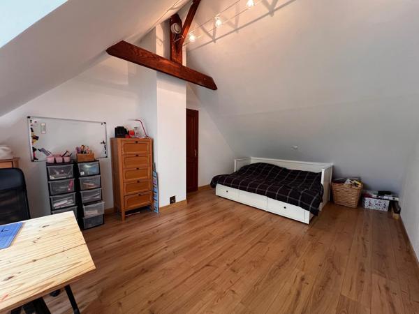 Très belle maison à Lallaing : Semi-Plain-Pied de 170 m² sur 3 300 m² de Parcelle Verdoyante