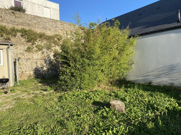 LAVAL Centre ville Rive droite