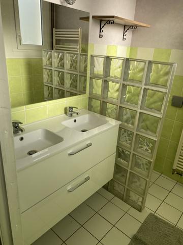 LAVAL Centre ville Rive droite