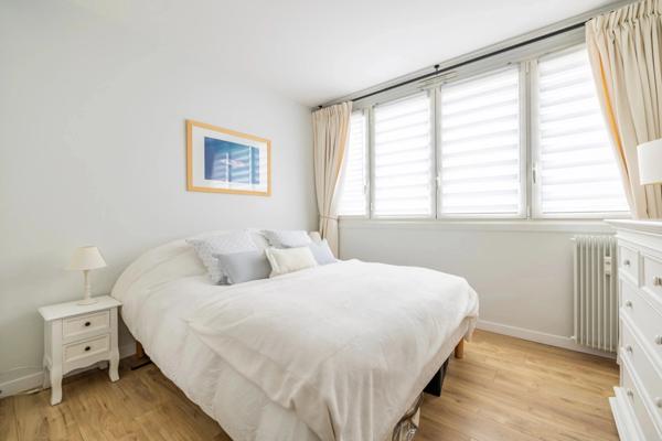 Garches (92) – Buzenval - 2 chambres - 71m² - Loggia