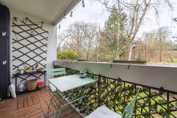 Garches (92) – Buzenval - 2 chambres - 71m² - Loggia