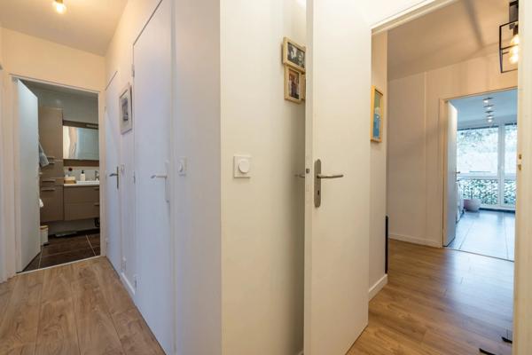 Garches (92) – Buzenval - 2 chambres - 71m² - Loggia