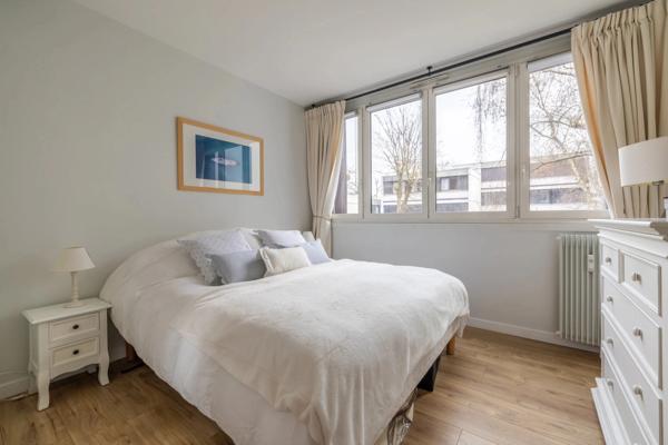 Garches (92) – Buzenval - 2 chambres - 71m² - Loggia