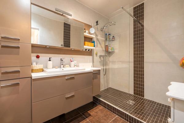 Garches (92) – Buzenval - 2 chambres - 71m² - Loggia