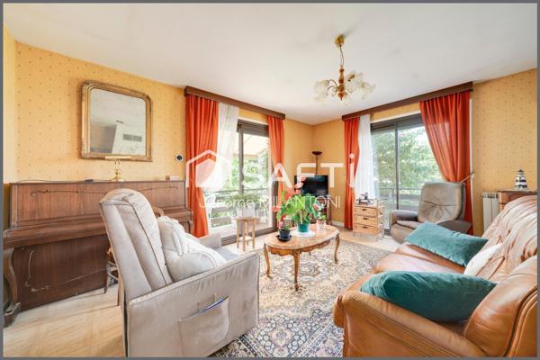 Maison individuelle sur sous sol, belle surface, idéalement située ...