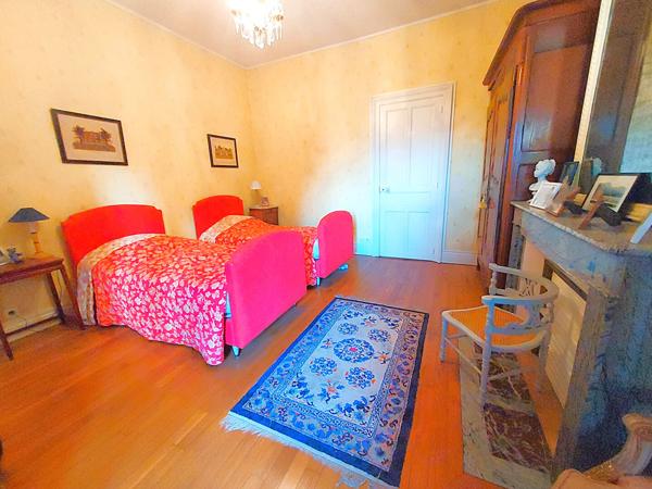 Maison 8 pièces 280 m2
