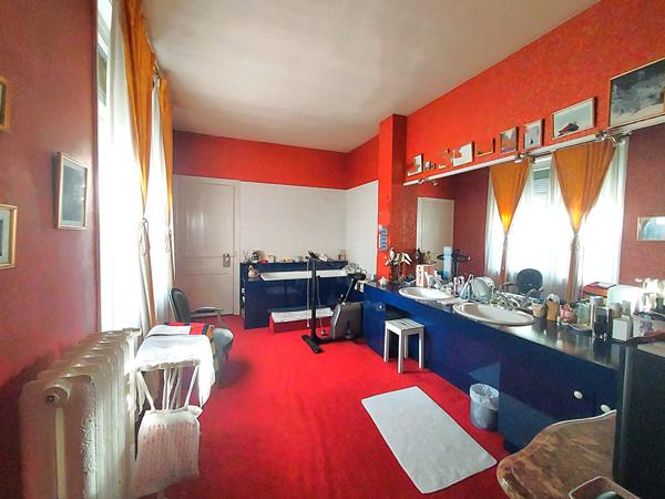 Maison 8 pièces 280 m2