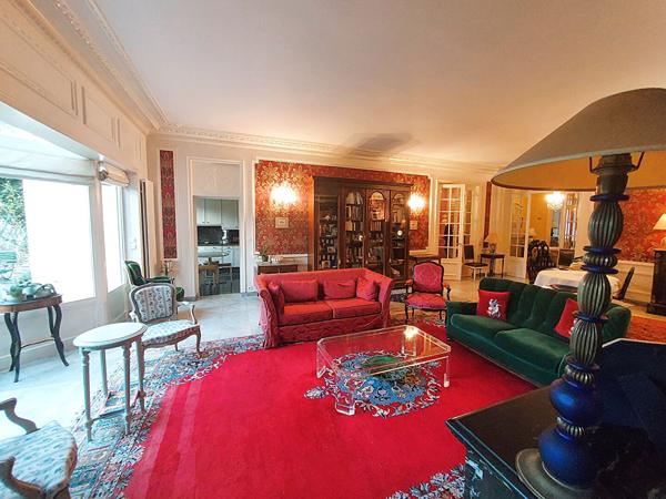 Maison 8 pièces 280 m2