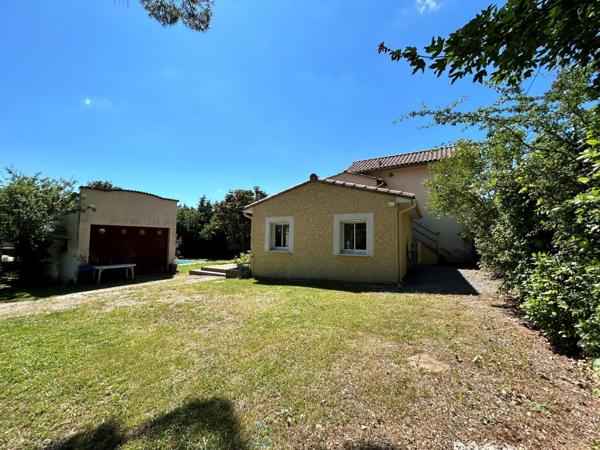 Villa dans un quartier résidentiel recherché