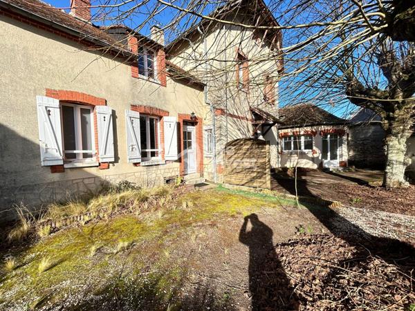 À proximité du centre de Villemandeur – Ensemble immobilier avec fort potentiel