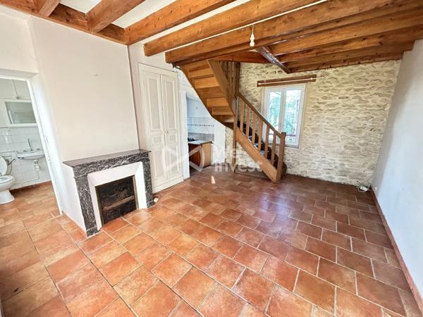 À proximité du centre de Villemandeur – Ensemble immobilier avec fort potentiel
