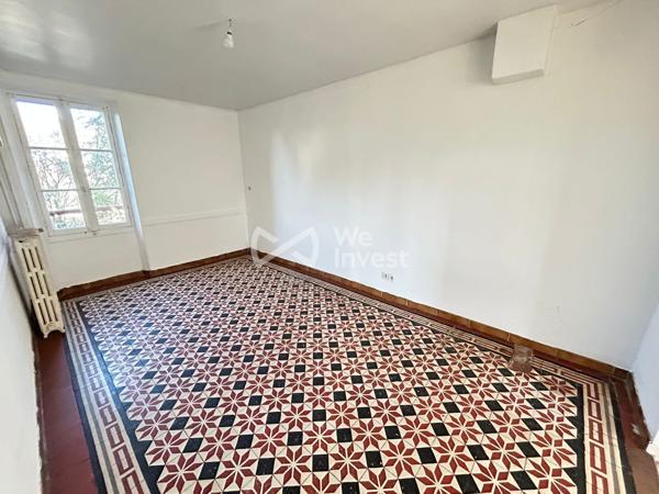À proximité du centre de Villemandeur – Ensemble immobilier avec fort potentiel