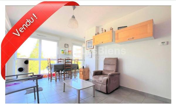 Appartement F2, balcon et garage