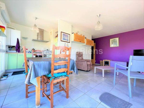 Appartement F2, balcon et garage