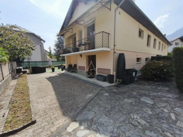EXCLUSIVITÉ – Maison familiale avec jardin, garage et fort potentiel à Albertville