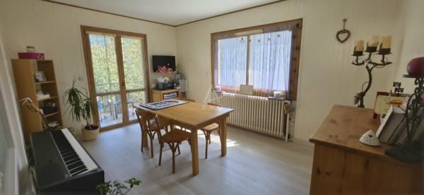 EXCLUSIVITÉ – Maison familiale avec jardin, garage et fort potentiel à Albertville