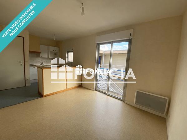 Location Studio 29.1 m² - 15 RUE DU PERE DE LA CROIX Poitiers 86000