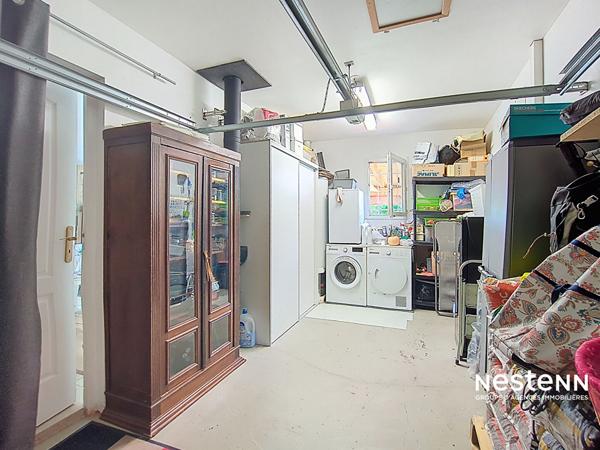 Maison 3 faces à vendre à Saint Genis des Fontaines - plain pied-- 84 m²- 3 chambres, jardin et terrasse