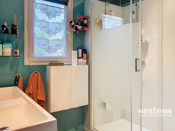 Maison 3 faces à vendre à Saint Genis des Fontaines - plain pied-- 84 m²- 3 chambres, jardin et terrasse