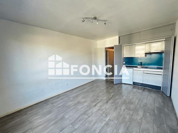 Location Studio 23.1 m² - 15 RUE JACQUINOT Nancy 54000
