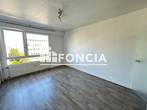 Location Studio 23.1 m² - 15 RUE JACQUINOT Nancy 54000