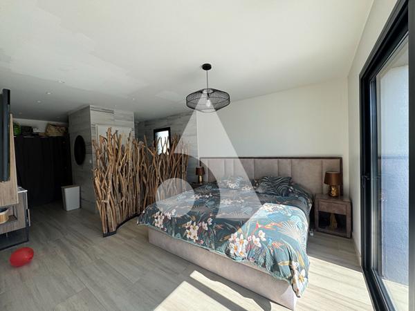 Maison 10 pièces 225 m2