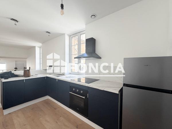 Location Appartement 3 pièces 74.77 m² - 17 RUE PORTE BARON Cholet 49300