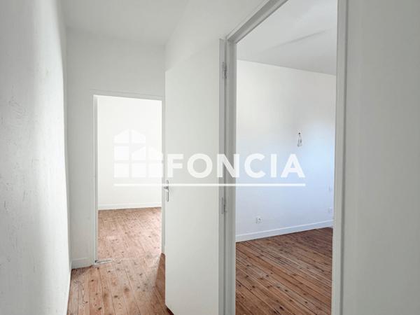 Location Appartement 3 pièces 74.77 m² - 17 RUE PORTE BARON Cholet 49300