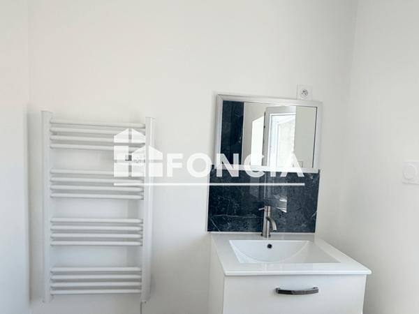 Location Appartement 3 pièces 74.77 m² - 17 RUE PORTE BARON Cholet 49300
