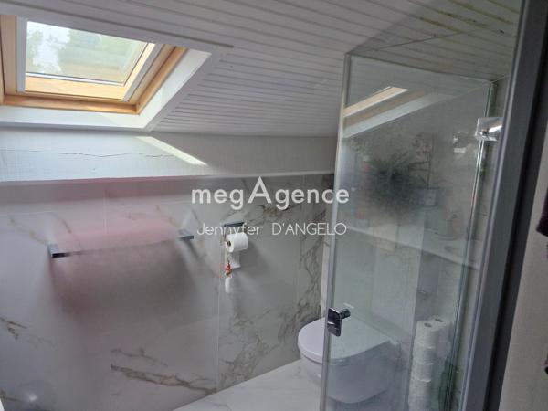 Appartement à SANARY-SUR-MER, 83110 - 6 pièces 144m²