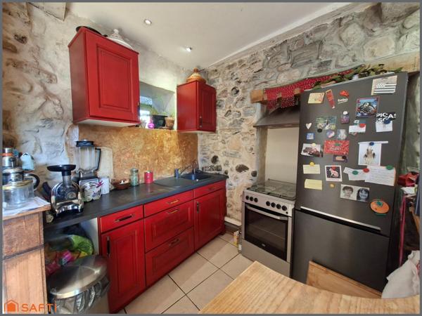 APPARTEMENT 93M² AVEC JARDIN CENTRE VILLE OLORON SAINTE-MARIE