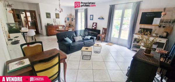 Pavillon 175 m² - 8 pièces - 5 chambres sur terrain de 3600 m²