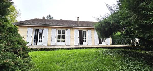 CHAUMONTEL Pavillon de plain pied 5 pièces sur terrain divisible de plus de 1640 M²