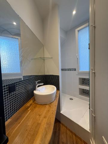 Centre ville ASNIERES _ 10 min gare SNCF_Appartement 2 pièces de 68m²_cave