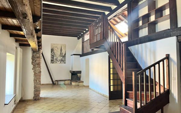 Immeuble à vendre    8 pièces • 200 m2 Moussey