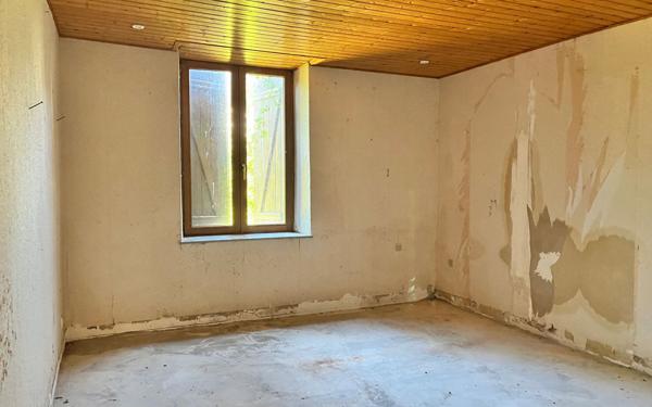 Immeuble à vendre    8 pièces • 200 m2 Moussey