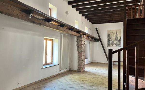 Immeuble à vendre    8 pièces • 200 m2 Moussey