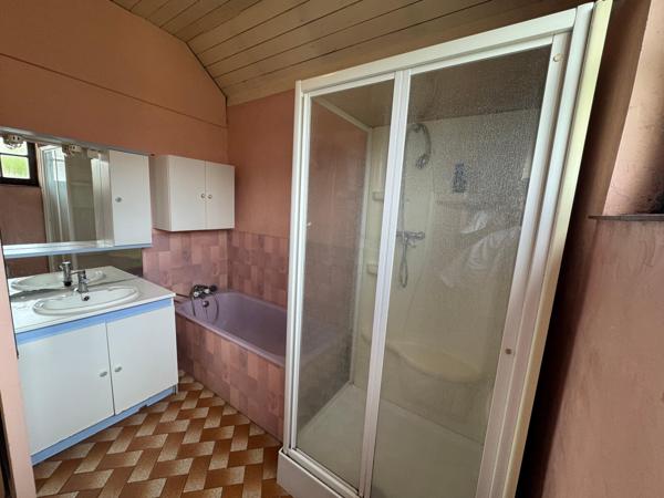 INDIVIDUELLE 3 CH. À LA FRONTIÈRE