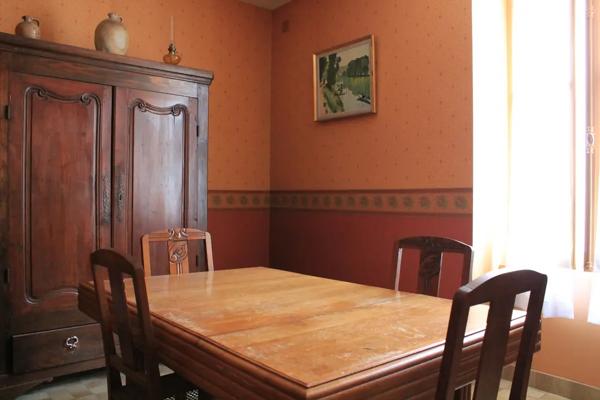 Charmante maison de village à rénover, située au coeur à Voun