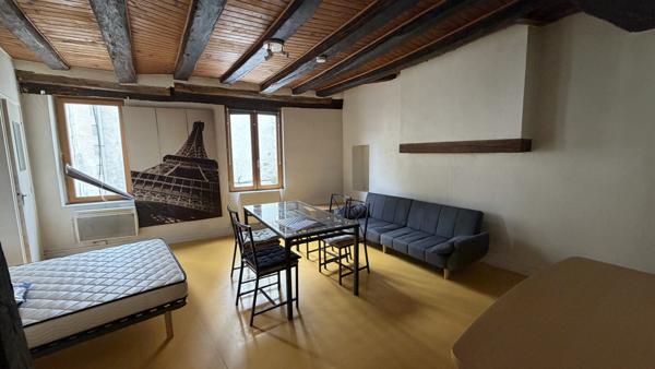 Avallon (89200) Studio meublé 32m2 en plein centre-ville d’Avallon