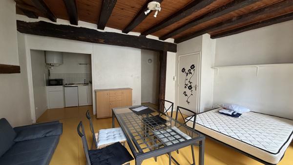 Avallon (89200) Studio meublé 32m2 en plein centre-ville d’Avallon