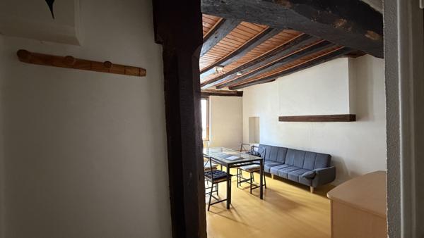 Avallon (89200) Studio meublé 32m2 en plein centre-ville d’Avallon