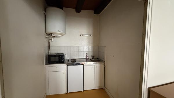 Avallon (89200) Studio meublé 32m2 en plein centre-ville d’Avallon