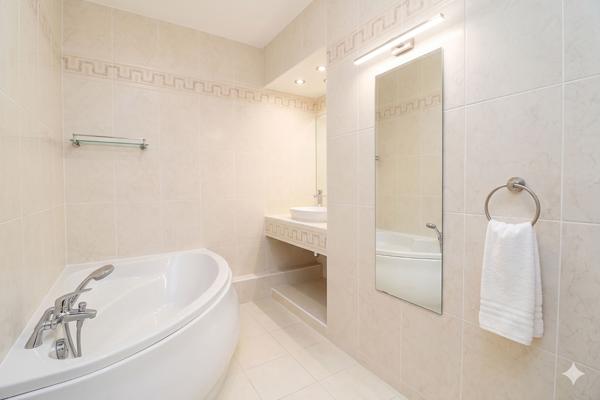 MARSEILLE 10 - Appartement 3 chambres - 84 m² - stationnement libre