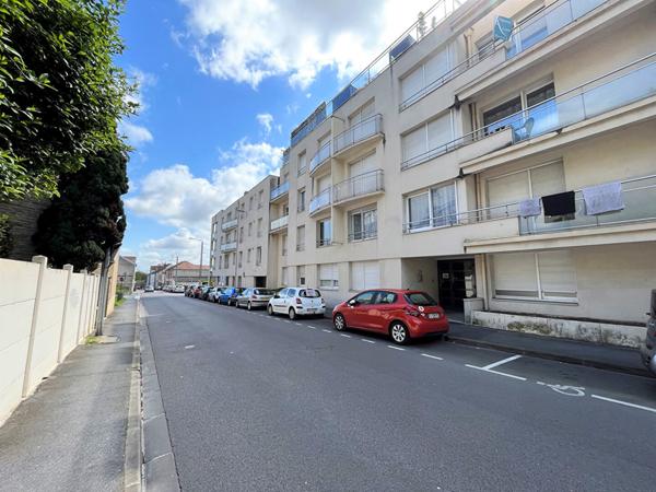 TYPE 1 MEUBLÉ, REIMS - PROCHE NEOMA