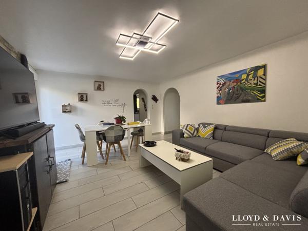 APPARTEMENT AVEC GARAGE ET GRAND JARDIN