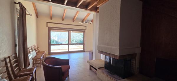 Beauchastel (07800) Maison familiale avec 6 chambres et grand terrain