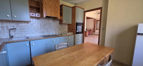 Beauchastel (07800) Maison familiale avec 6 chambres et grand terrain