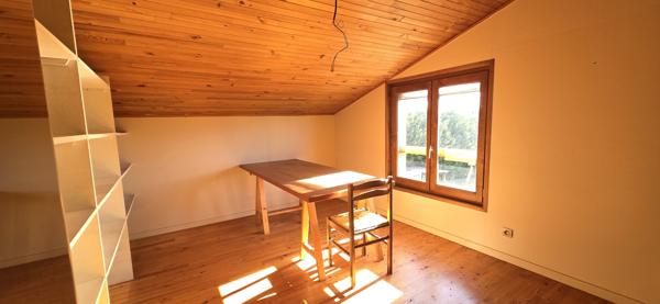 Beauchastel (07800) Maison familiale avec 6 chambres et grand terrain